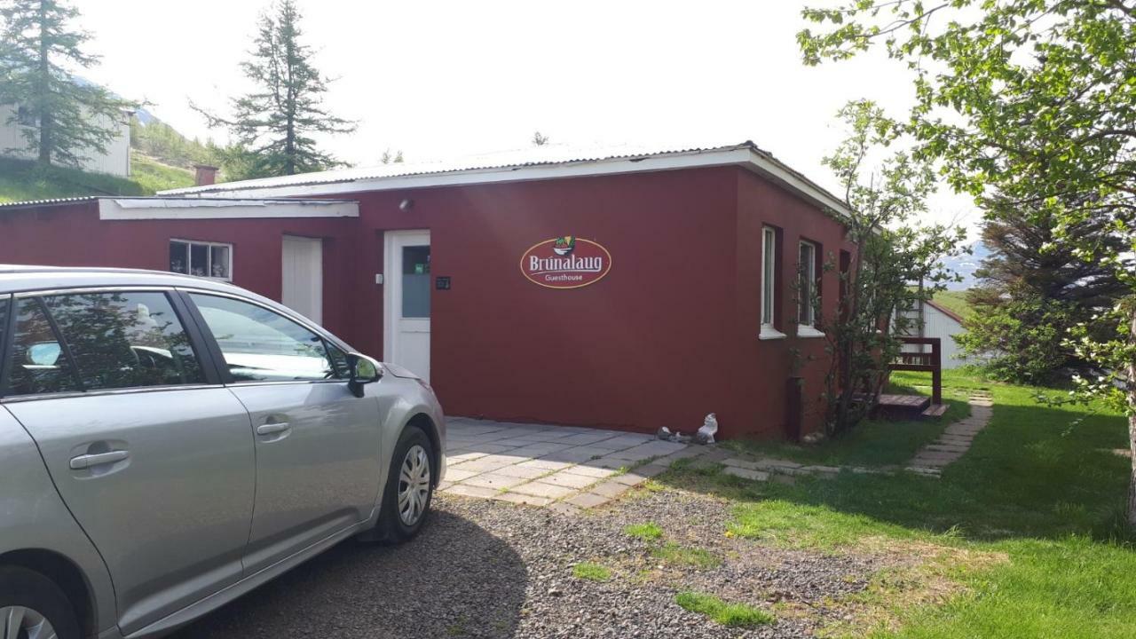 Brúnalaug Guesthouse - Holiday Home Eyjafjaroarsveit Exterior foto